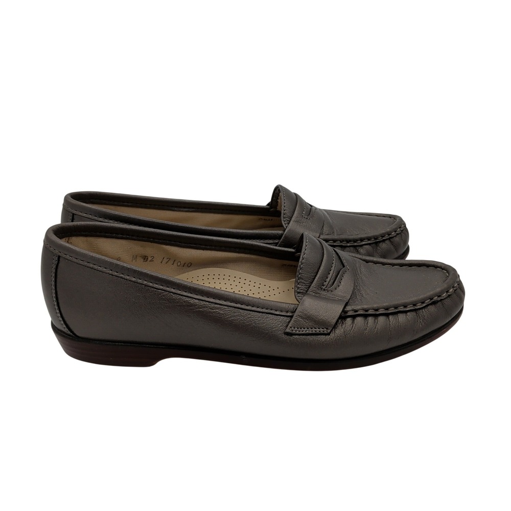 SAS Penny Loafers Womens 8 M Pewter Metallic Leather Slip On Made in USA Comfort